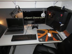 image bureau joueur esport gamer